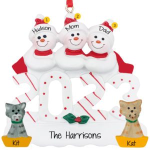 Image of Personalized 2023 Family of 3 With 2 Cats Ornament