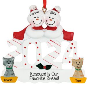 Image of Personalized 2024 Snow Couple With 2 Cats Ornament